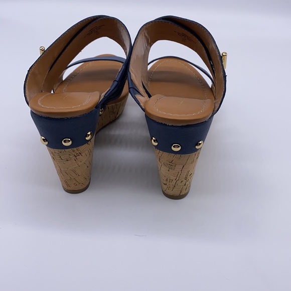 EUC Tommy Hilfiger Wedge Slides size 8.5M - Picture 2 of 6